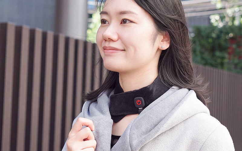 「着ぶくれしたくない」に応える新発想首元をこっそり温める“こそ暖”ネックヒーターが登場