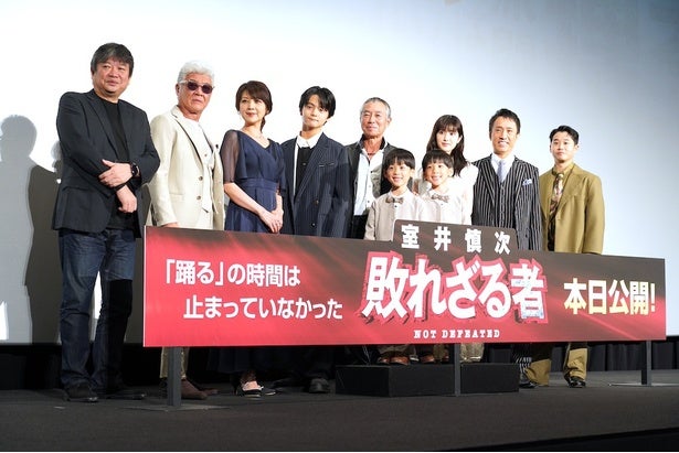 柳葉敏郎、映画『室井慎次敗れざる者』初日舞台挨拶で笑顔！出演の決め手は「制作陣の室井への熱い想い」と感謝