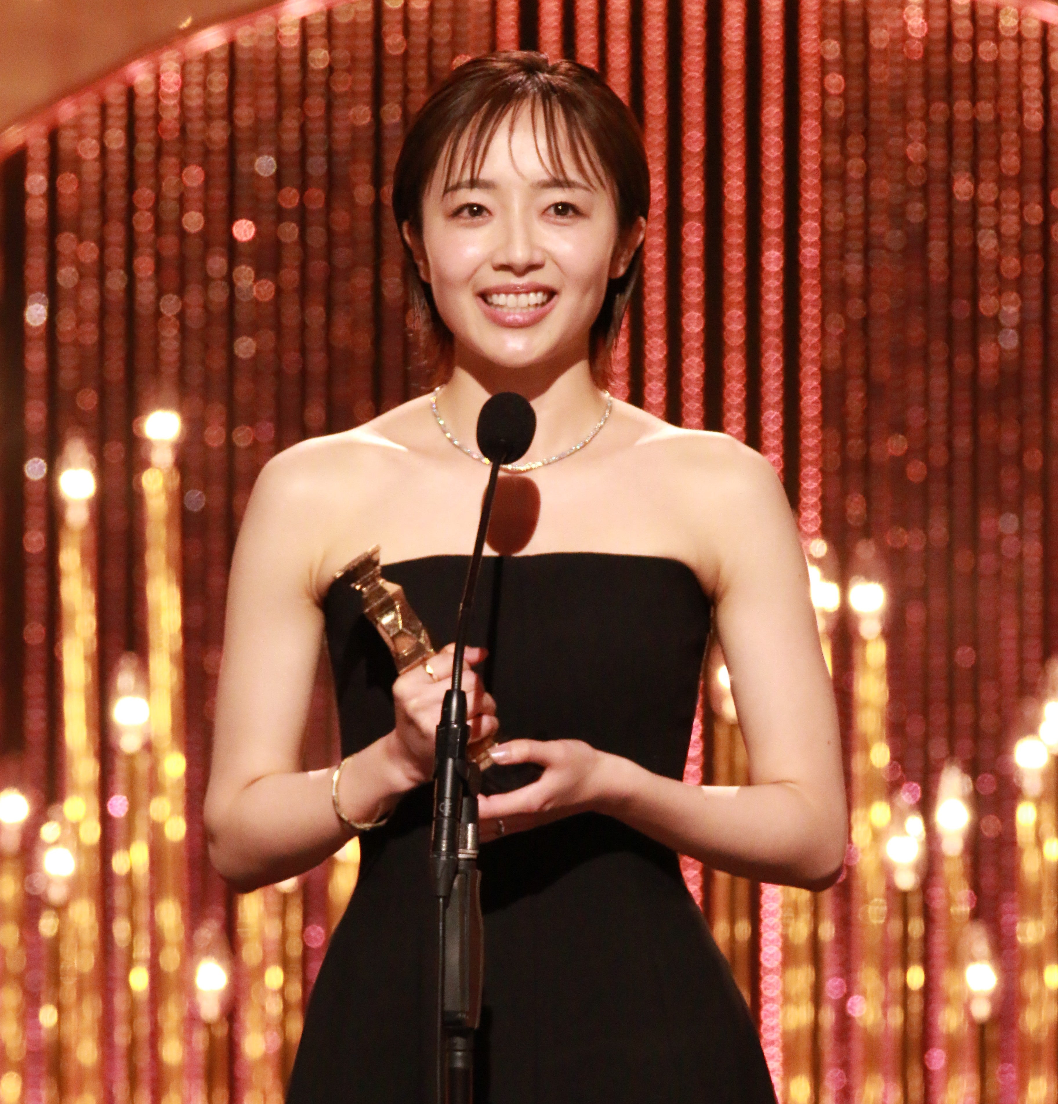 【第49回日本アカデミー賞】「ナイトフラワー」森田望智が最優秀助演女優賞！「あの時の自分に『諦めなくてありがとう』と言ってあげたい」