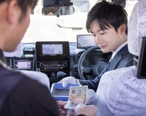 「ワンメーターだけ乗る客」は迷惑？配車アプリの普及で激変したタクシー運転手の本音