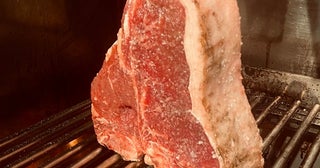 【東京都中央区】ステーキハウス「Latina PARRILLA」、熾火で焼くアルゼンチン産Tボーンのコース開始