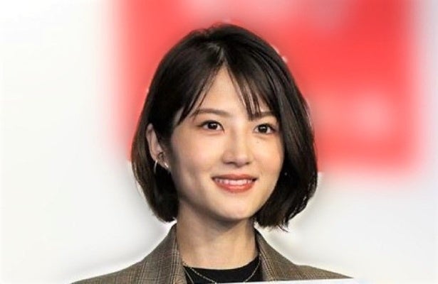 若月佑美、ウルフヘア×ブラックコーデのクールな姿を披露し「かっこよすぎて普通に惚れる」と称賛の声