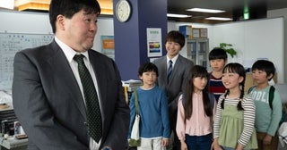 須藤公一“角田”、社会科見学にやって来た娘の前で“偽りの課長”を演じる…＜社畜人ヤブー＞