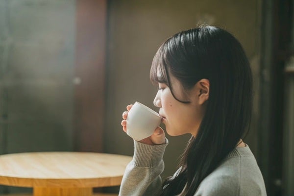お湯割り専用酒器「酎呑み」が誕生！有田焼の技術で焼酎をもっとおいしく身近に楽しむ