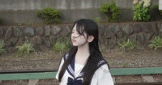 『GTO』とひと味違う！梶原叶渚16歳、かれんなセーラー服姿に反響