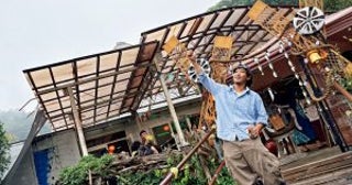 月収17万円でも「東京で暮らしていたときより、はるかに幸せ」元銀座のバーテンダーが山梨の限界集落で掴んだ“豊かな暮らし”