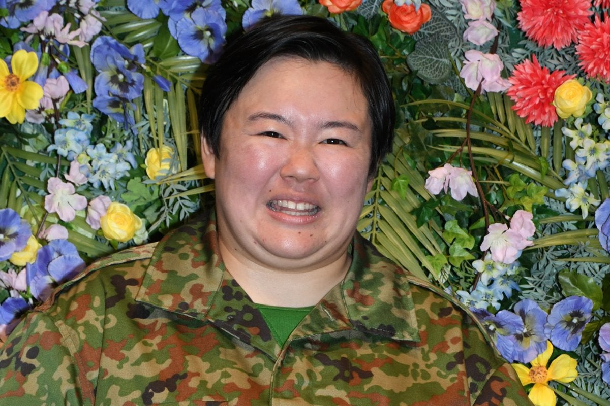 「蒸し返すにしても面白くなかった」やす子生放送で“因縁ネタ”再びも冷ややかな反応…キャラ変に漂う“迷走感”