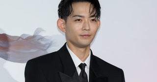 ＜VIVANT＞竜星涼“新庄”＆オーム・タナパック“チョッキー＆富栄ドラム“ドラム”寄り添い笑顔の3ショットに反響
