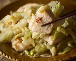 「むね肉＝パサパサ」は卒業！料理研究家・リュウジが教える“究極の鶏むねレシピ”
