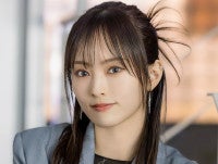 “さや姉”山本彩が33歳生足あらわのショーパンにキャミワンピセンス抜群私服ショットがかわいい！