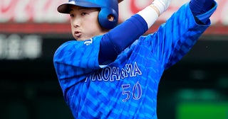 山本祐大が明かすベイスターズの捕手争いへの本音 「12球団一厳しい。突き上げは常に感じている」