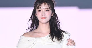 櫻坂46卒業発表の田村保乃、美肩＆美デコルテ全開ミニ丈ワンピ姿 ハーフアップで甘さプラス【TGC2026A/W】