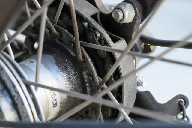 通勤中に外れた自転車のチェーン。直してくれた見知らぬ男性が汚れた手で私に言ったこと（大阪府・20代女性）