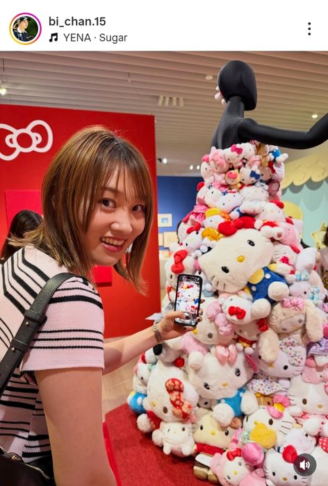 どっちがカワイイ？ 人気女子プロが「サンリオ展」を訪問、マイメロディとの2ショットも