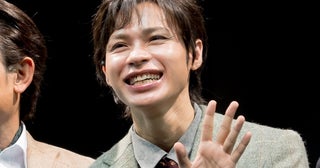 上田竜也、鶴見辰吾に「“令和のアラン・ドロン”です」と絶賛される