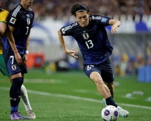 中村敬斗と三笘薫の突破に見る、サッカーにおける「ブロックプレー」の有用性