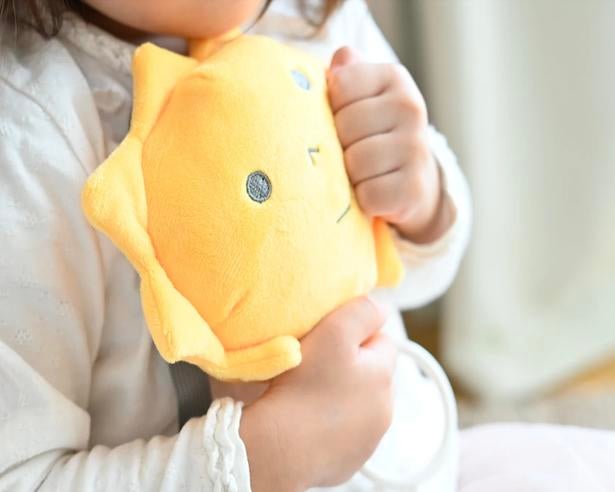 11年ぶりの大型連休！おでかけ先での子どもの“ぐずり”対策にぴったりな【月齢別】おもちゃのプロが選ぶ「おでかけおもちゃ」5選