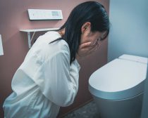 ゾゾッ！超豪邸な義実家で感じた“怪しい気配”の正体。トイレの扉を開けると……／義実家・家族人気記事BEST