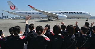 JAL、羽田〜ロンドン線にA350-1000欧州初就航、ラウンジで「007」のマティーニ