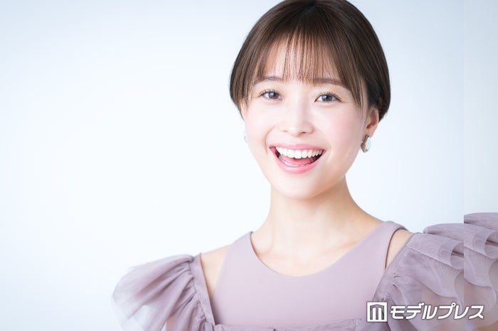 渡邊渚、ミニワンピから美脚スラリ「美人オーラがすごい」「後ろ姿まで絵になる」と反響