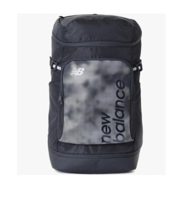 高撥水仕様だから、雨の日でも安心してお出かけできる！【ニューバランス】のリュックがAmazonに登場中‼