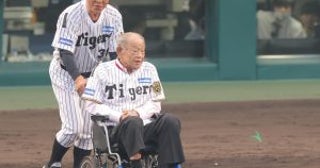 江夏豊が激怒した「江夏の21球」の真相。マウンドから睨みつけた名将・古葉監督との確執と、今明かされる和解の瞬間