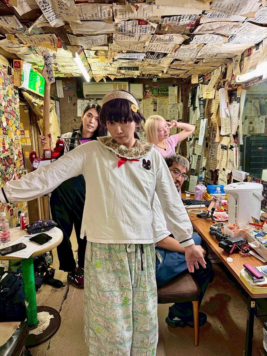 神聖かまってちゃん、新曲「無気力ボーイ」「中年日誌」配信決定