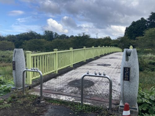 スズキナオ双葉町に住んでいる山根さんと一緒に街を歩く