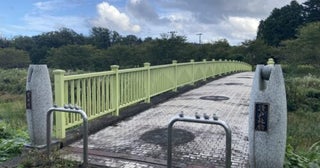 スズキナオ双葉町に住んでいる山根さんと一緒に街を歩く