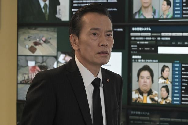 ＜大追跡 最終回＞命を狙われた遠藤憲一“八重樫”、記者からの拍手で涙腺崩壊する姿に「ホロリとくる」「愛されている」の声