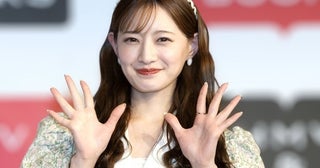 チームフラッグを掲げMリーグ優勝へ…中田花奈&東城りおら、メンバー4人集結のオフショに「全力応援！」の声