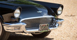 ラグジュアリー界の巨人が所有していた、特別なフォード・サンダーバードがオークションに登場