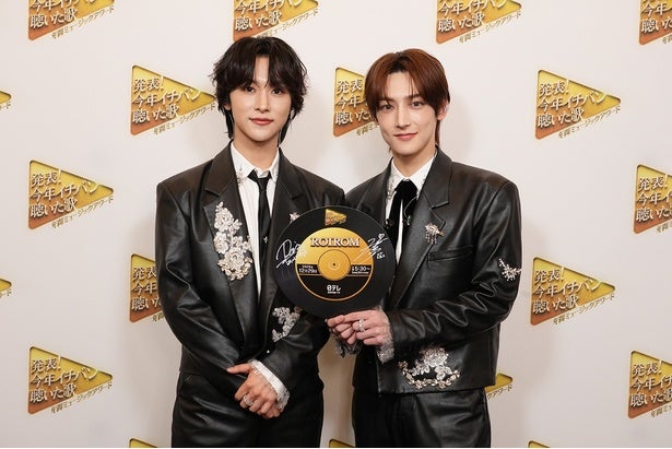 ROIROM「怒涛の一年、夢見心地な一年でした」結成1年目の2025年を振り返る＜今年イチバン聴いた歌＞