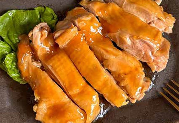 【材料3つまでで作る！】しっとり柔らか！ 煮るだけ簡単「照り煮チキン」
