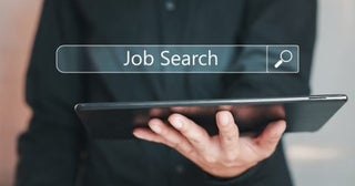 求人情報で「年収1800万円」の求人を発見！ 実際「1000万円」以上稼ぐには、どんなスキルが必要なの？“高年収”を目指すために必要なこととは