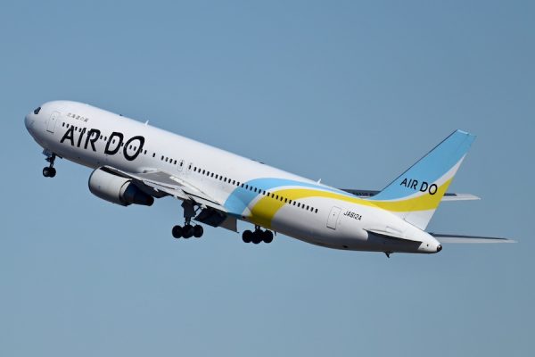 エア・ドゥ、機材整備のため一部便を欠航・機材変更被雷の影響