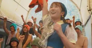 熱さを忘れさせる!? サウナ室でライブ15分する“ネパドル”とは？