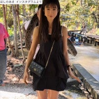 ほしのあき48歳、ミニスカ姿でタイ満喫美スタイルに衝撃夫は13歳年下＆1児の母