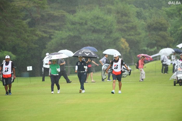 ＜速報＞国内女子ツアーは雷雲接近で2時間30分のスタート遅延午前9時30分開始を予定