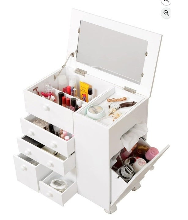 手鏡いらず、しかも散らかり知らず。すべてが整うコスメワゴン【萩原】のドレッサーがAmazonに登場中‼