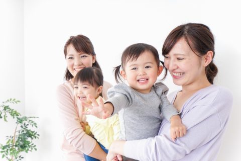 【1人2万円】わが家は“子ども3人”だから「合計6万円」もらえる!?「物価高対応子育て応援手当」は、年明けに生まれた“三男”も対象ですか？「金額・対象者」を確認