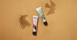 ふんわりすべすべ手肌へ導く、ホリデー限定の香りのハンドクリーム2種発売