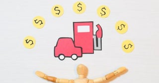車通勤の私には「ガソリン高騰」は悩みの種。「リッター30.9円」の補助金はいつまで続くの？ 「激変緩和措置」のこれからを解説