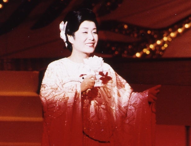 円熟味を放つ80年代の貴重な3公演が今蘇る――昭和の歌姫・美空ひばりの歌声が“不死鳥”のように生き続ける理由