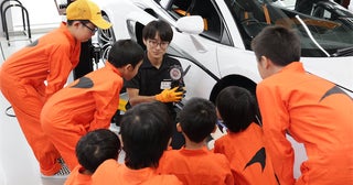 マクラーレン、小学生向けエンジニア体験イベント McLaren Kids Engineer Experienceを開催