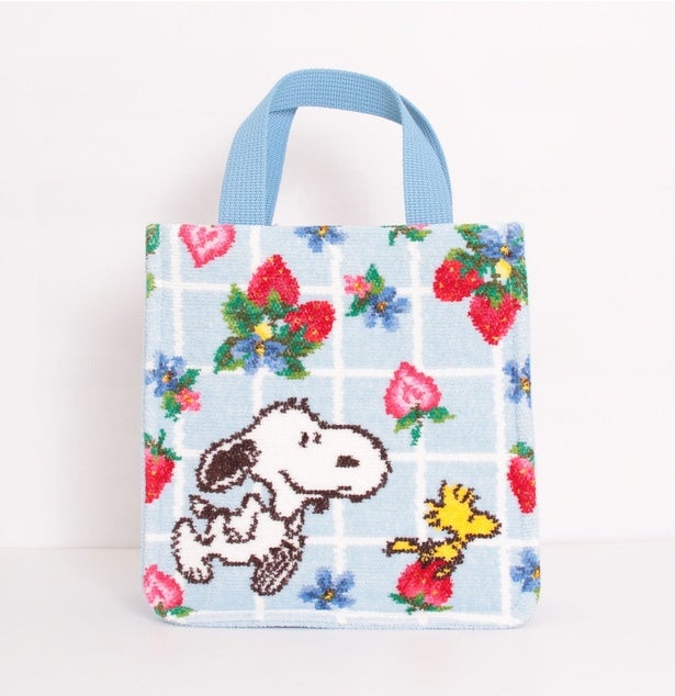 スヌーピーとイチゴ柄がかわいい「フェイラー」コレクションが神戸・西宮阪急で限定発売！予約必須のアイテム全公開