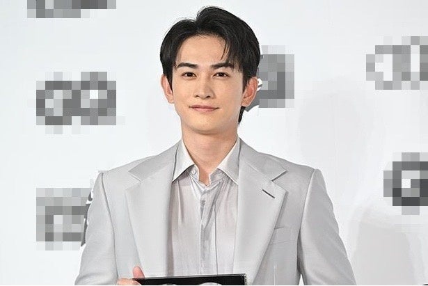 長髪から一変…町田啓太、久しぶりの短髪姿に「すごく新鮮」「長いのも短いのも似合うの羨ましい」の声志尊淳からもコメント