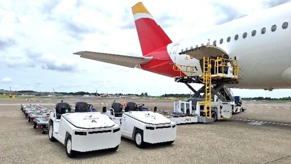 西鉄エアサービス、成田空港の航空機ハンドリング車両をすべて電気自動車に
