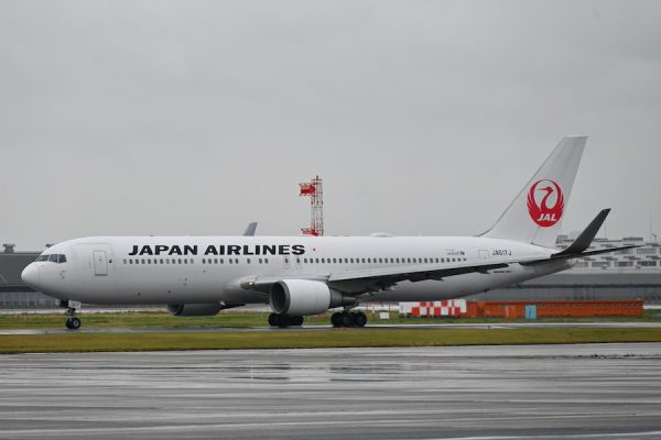JAL、台風9号で特別対応7月9日〜11日の沖縄・奄美発着便