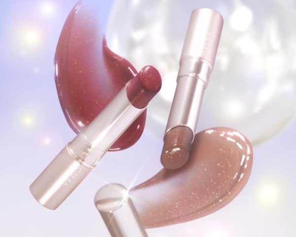 アンニュイな深み色に繊細ラメがきらめく。オペラ｢グロウリップティント｣に、クリスマス限定色が登場！